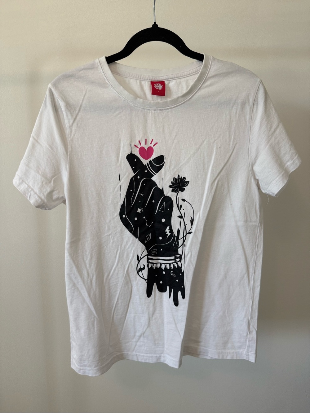 Evisu White Short Sleeve Tee with Black Graphic and Pink Heart